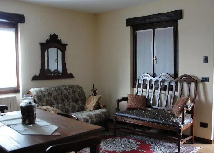 - Piemont 22867 Vakantiehuis *